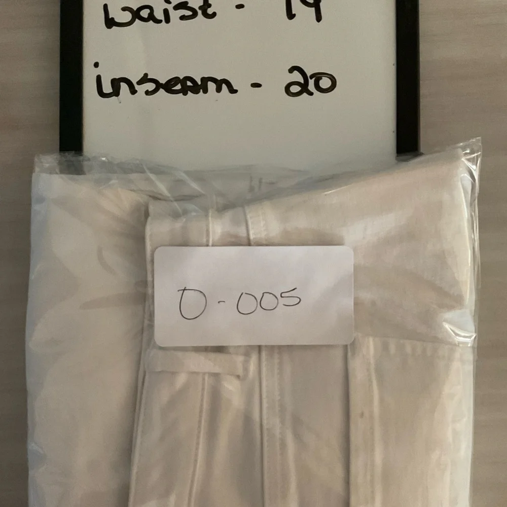 Talbots jegging crop. Size 18W White.